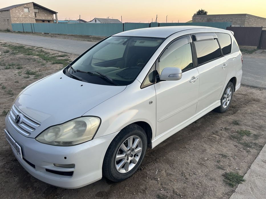 Ипсум 2004 ж.Газ бензин.