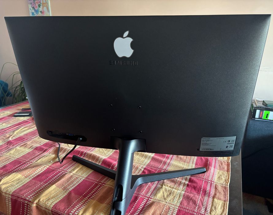 Монитор Samsung 27”