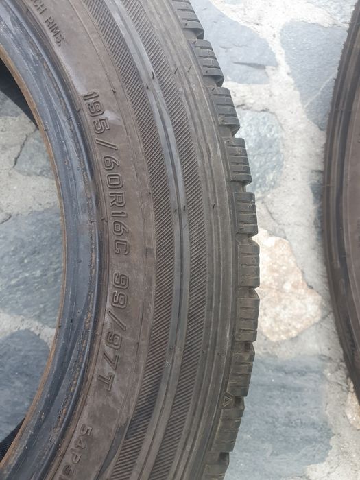 2бр  зимни гуми Фалкен бусови 195-60-16С/2018г/8.5мм грайфер/