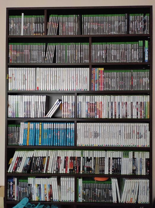 Game Box Mini - breloc, cu 26 de jocuri clasice: Tetris, Cars, etc.