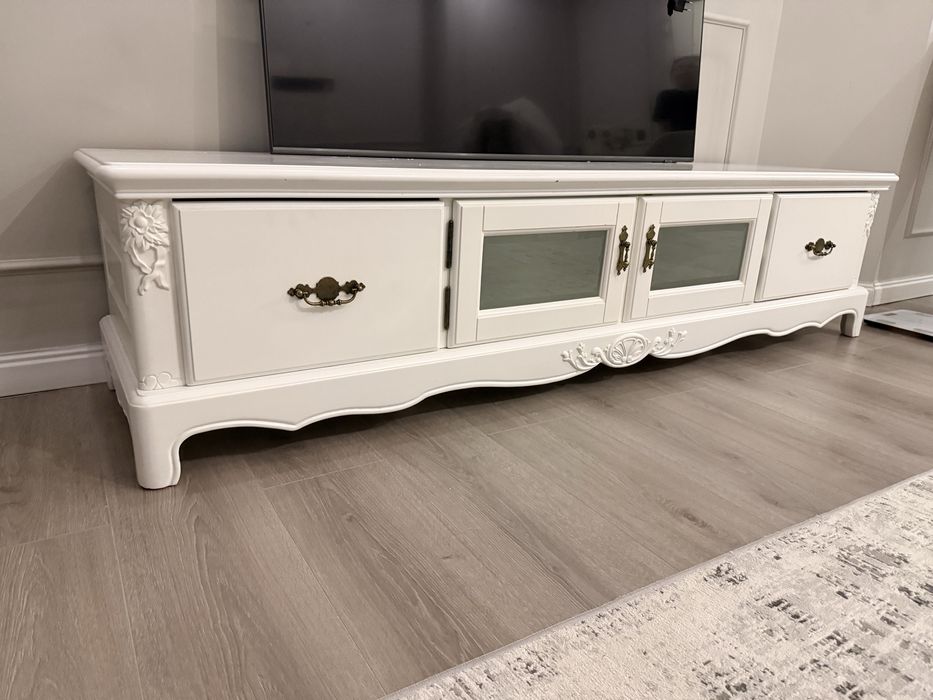 Тумба под телевизор