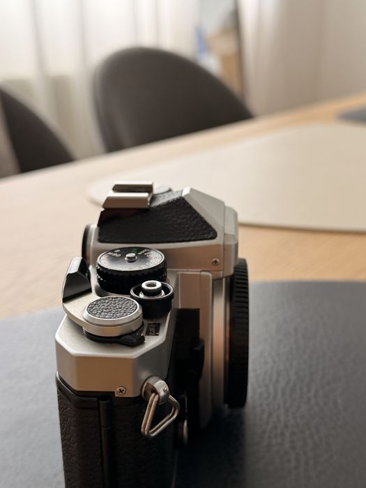 Продавам Nikon FM Film