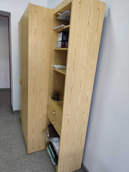 Продам шкафы б/у