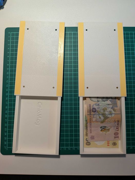 Seif/Buzunar secret sub mobila