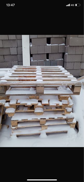 Продаю паддоны паллеты