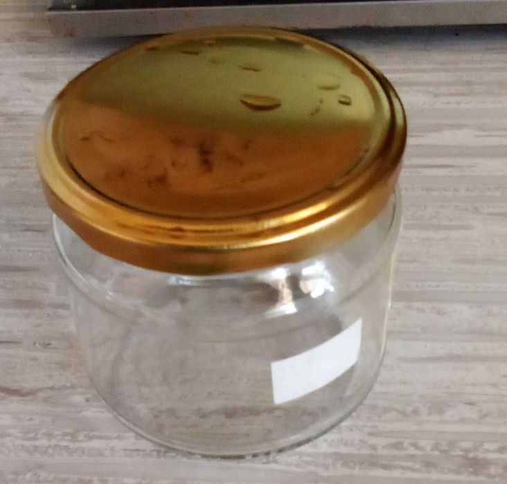 продава буркани