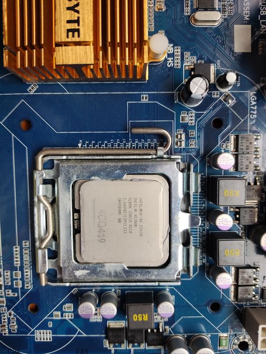 Комплект четириядрен 775 - дъно, процесор, рам.