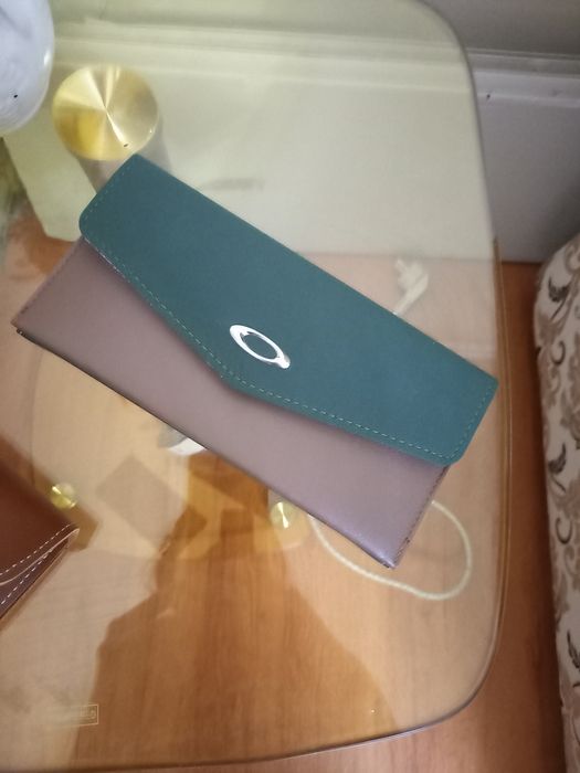 Бумажник ,визитница