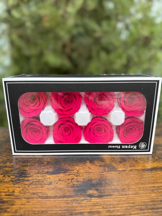 Вечни рози глави