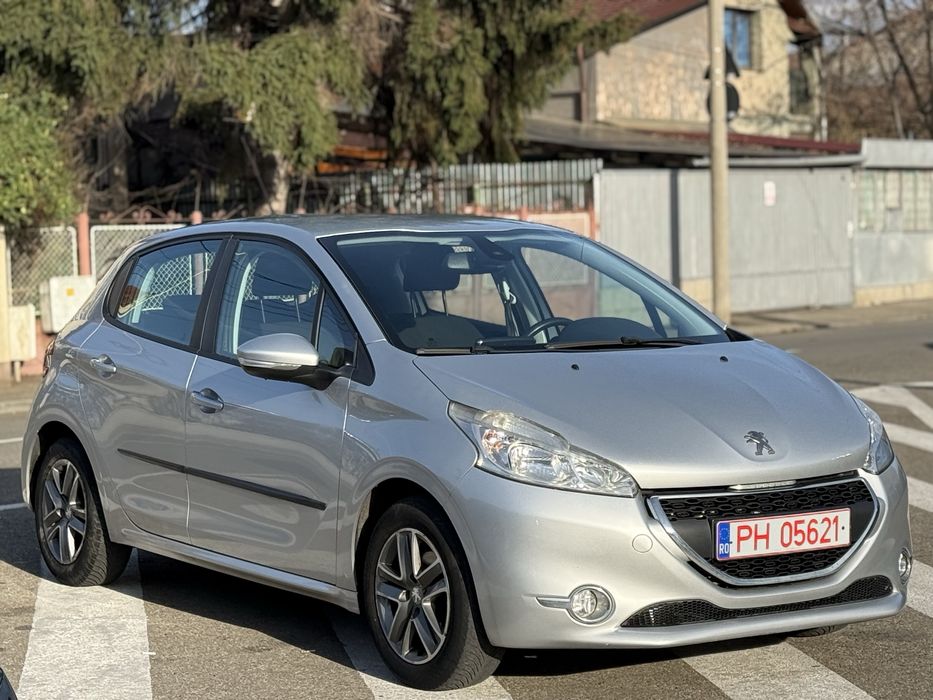 Peugeot 208 - 1.2 Vti Benzina -2013