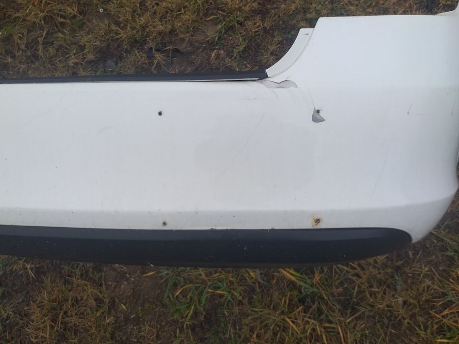 Bara Spate Skoda Rapid  DEFECT