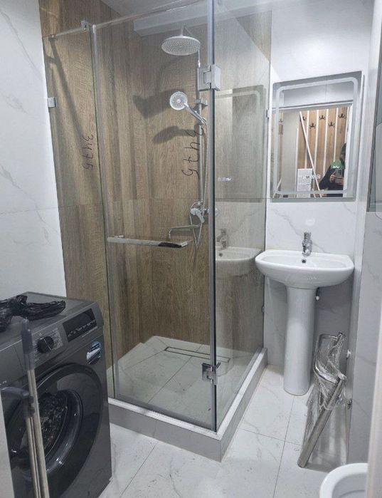 Pushkin metro oldida