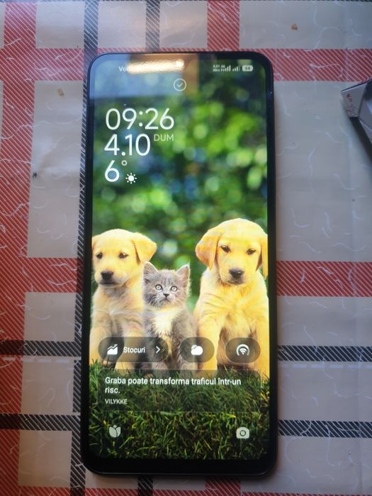 Vind redmi 14 c în stare buna