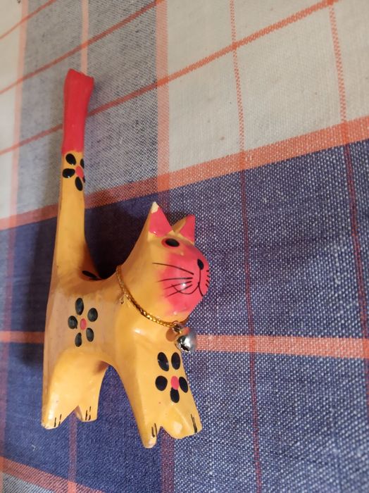 Сувенири,мартеници и ръчноизплетени Бийтълс