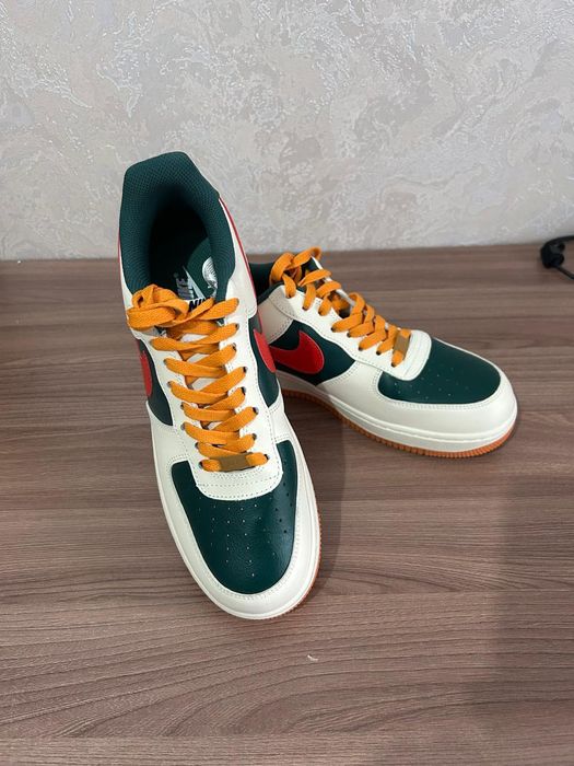 Кроссовки Nike Air Force