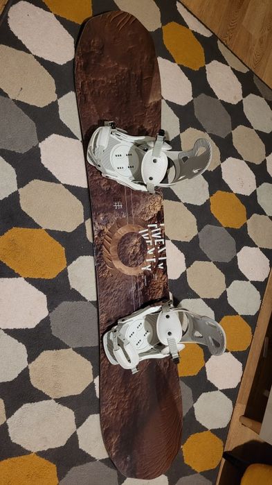 Placa snowboard YES 150 POWDER cu legături Beyond