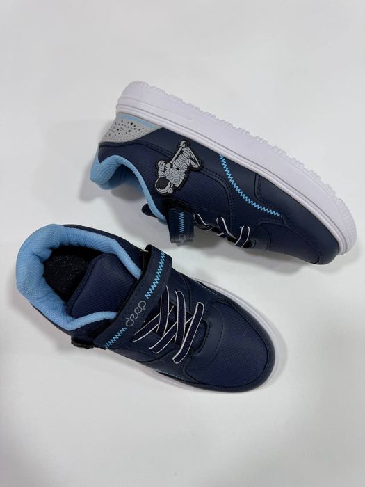 Кроссовки для мальчиков