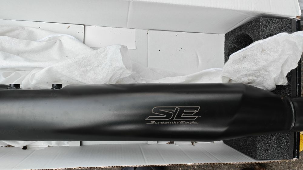 Evacuare Screamin Eagle - Harley Davidson M8