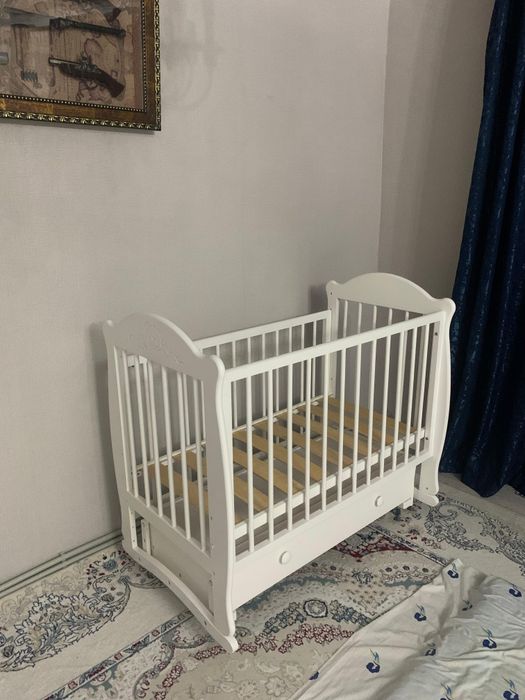 Продам детскую кроватку