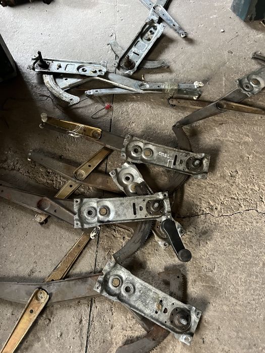 Стеко подемник Опел Астра и Вектра