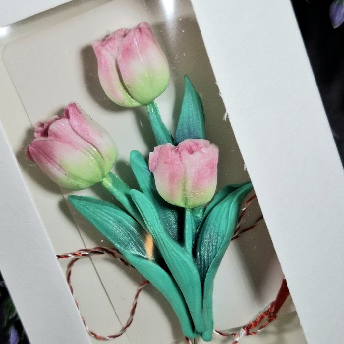 Brosa martisor handmade buchet lalele Fimo