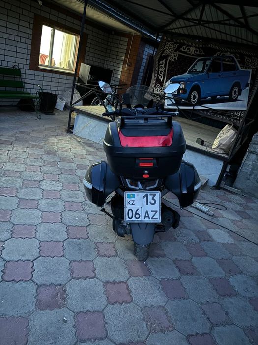 Продам или обмен скутер макси 150 куб