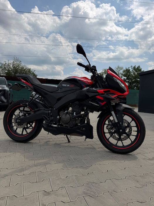 Vând Aprilia touno 125 pentru A1 ( 16 ani)