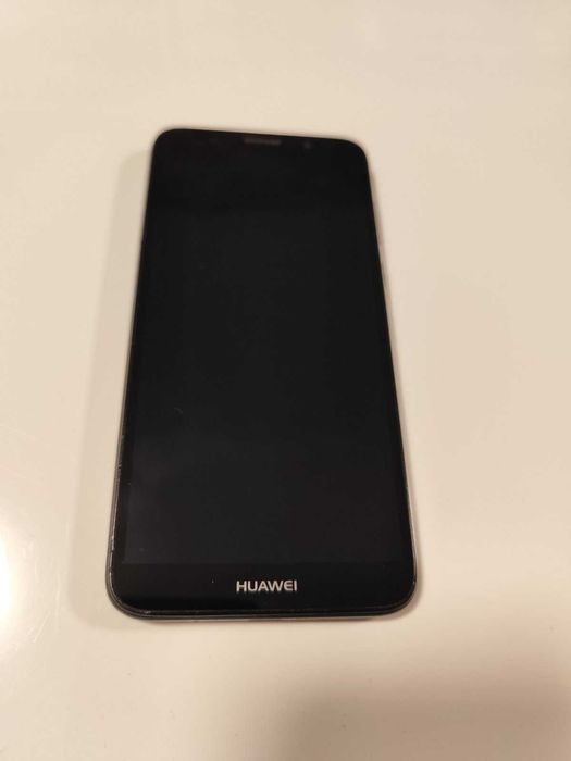 Смартфон Huawei Y5, 16GB, Dual SIM, черен