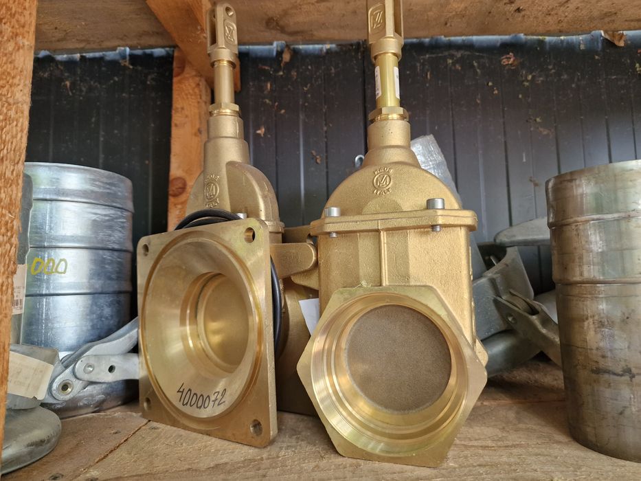 Robinet vidanja robineți vidanja 3.4.5.6.toli cu filete sau flansa imp