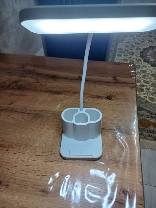 Продам настольная лампа органайзер