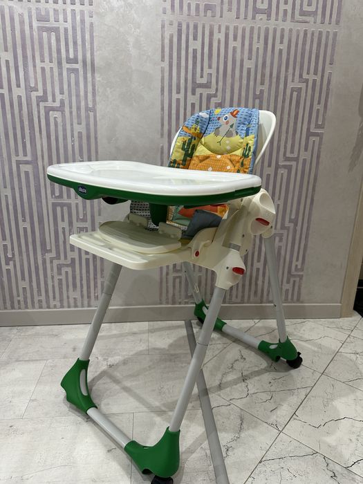 Детский стульчик для кормления