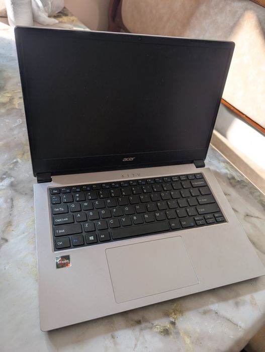 Acer One 14 noutbuki