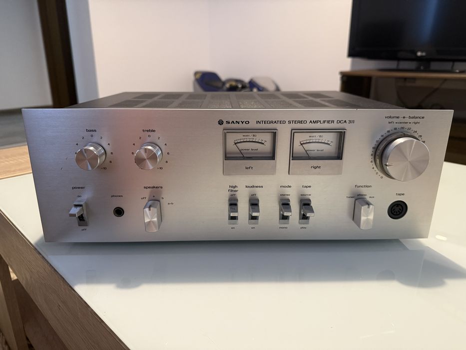 Усилвател SANYO DCA 311