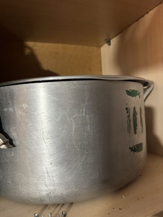 Продам кастрюлю 30 литровую .б/у