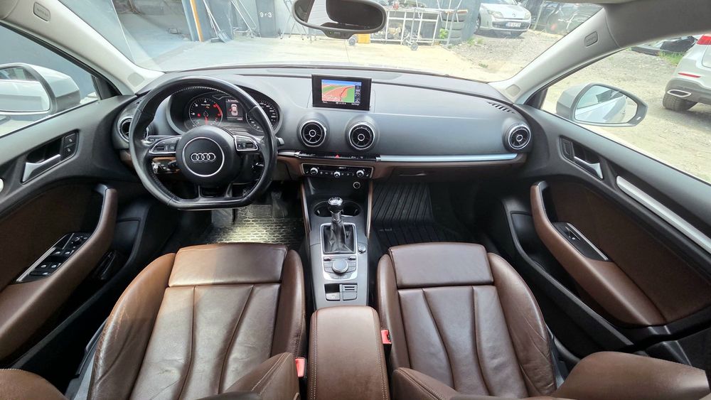 Audi A3 Sedan 1.6 TDI • 2014 • Piele maro •Navigatie. Superbă