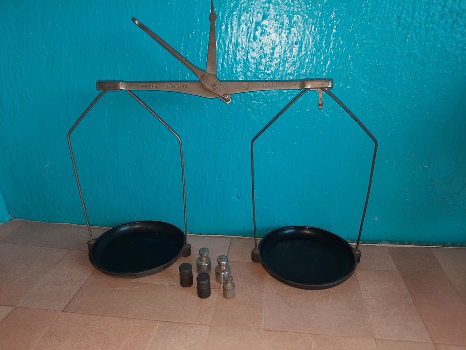 Весы учебные 1983 год