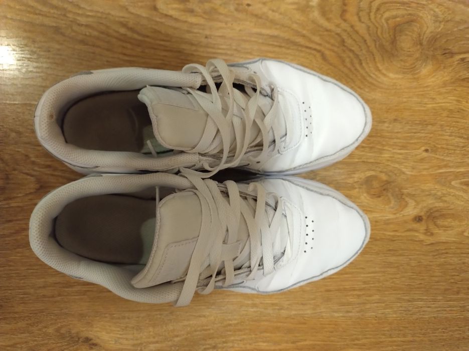 Маратонки Nike номер 40