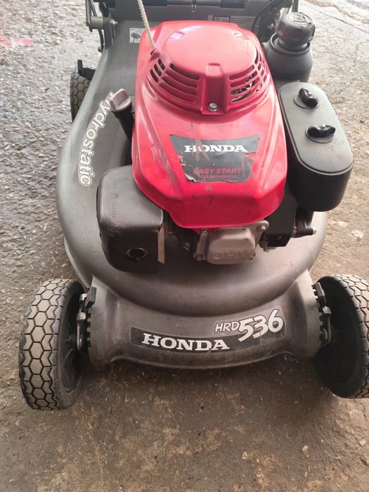 Самоходна бензинова косачка