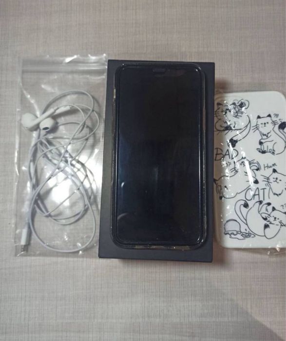 iPhone 11 pro в идеальном состоянии
