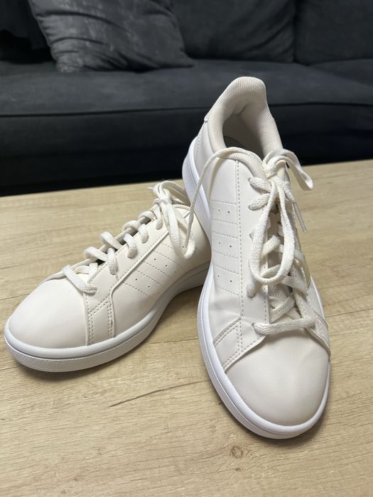 Adidas dama marimea 38