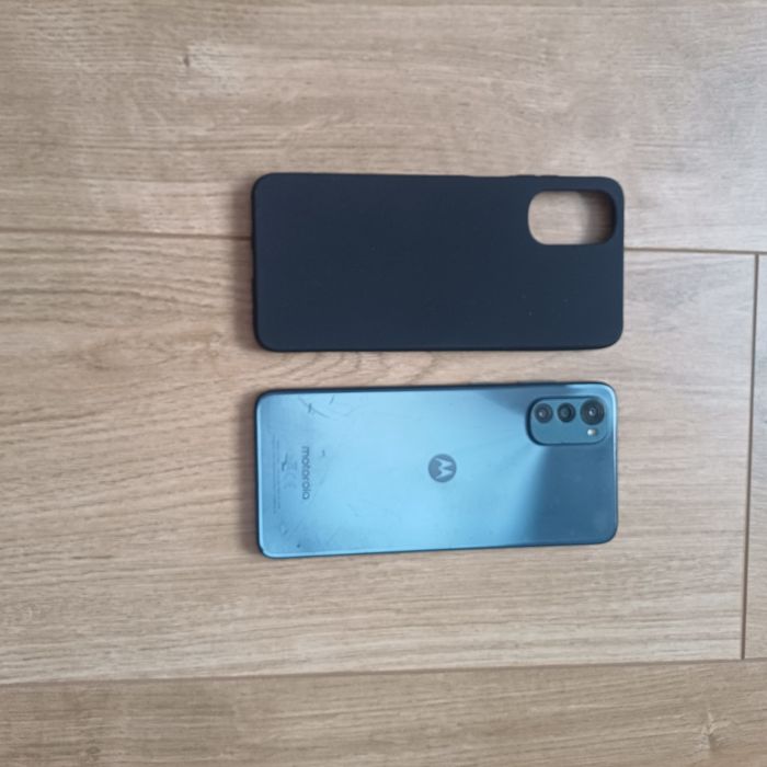 Motorola e32s dual sim