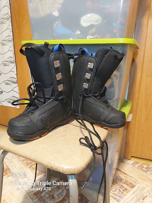 Ботинки для сноуборда.