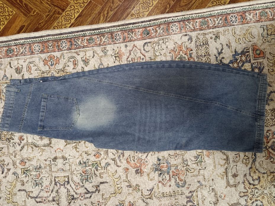 Продам  джинсы  baggy