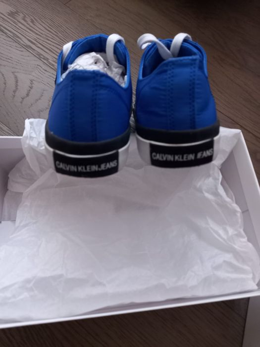 Tenisi Calvin Klein, adidas