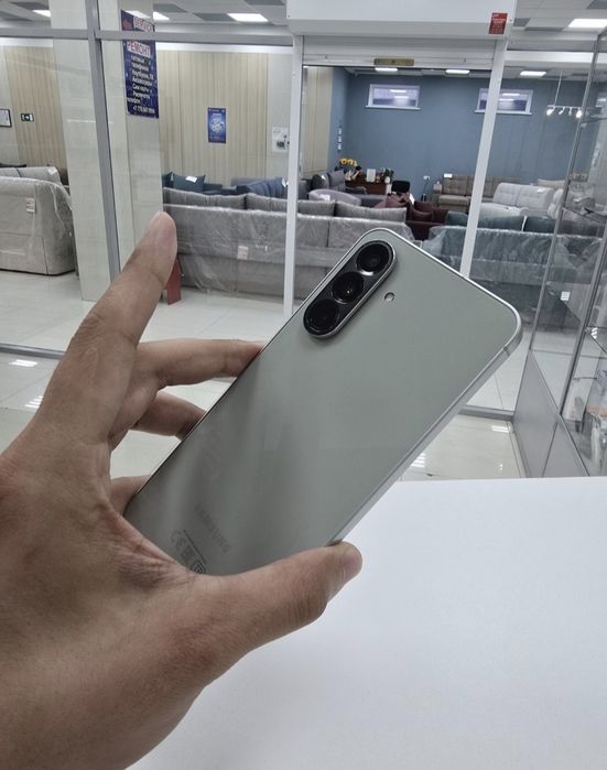 Samsung A56 256Gb в идеальном состоянии