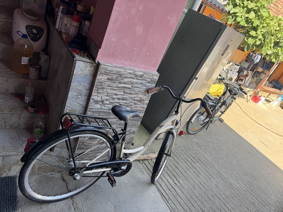 Biciclete 2 prima 450 lei a 2 de copii de vinzare 200 lei