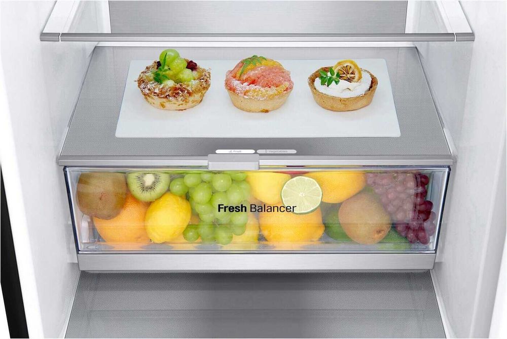 Хладилник с фризер LG GBV7280AEV 203см.