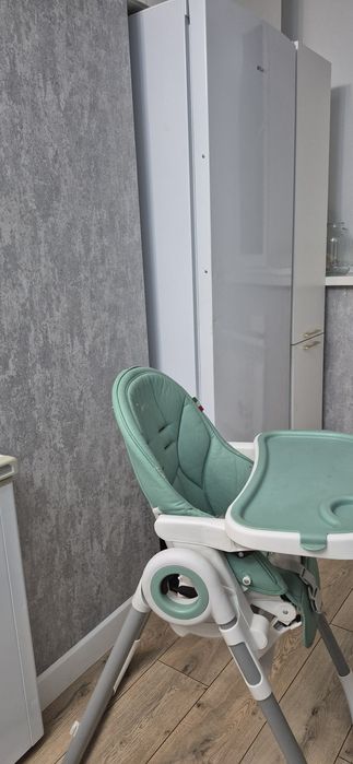 Продам стульчик для кормления