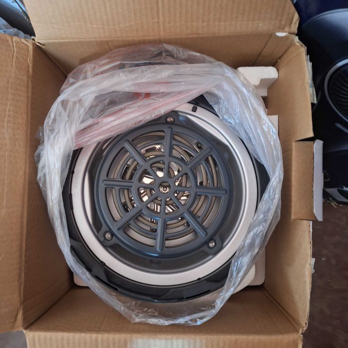 Делимано Мултикукър под налягане + еър фрайър - чисто нов