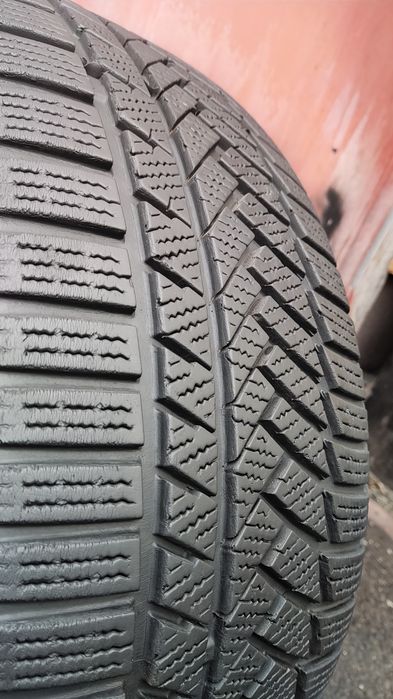 1бр.зимна  гума 235/45/18 Continental TS 850P
dot22
6.87mm
Добро състо